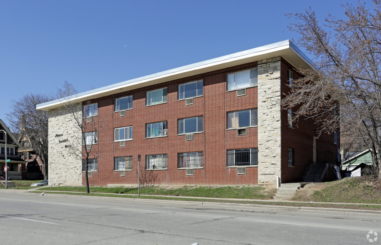 Primary Photo - Juneau Terrace Apts