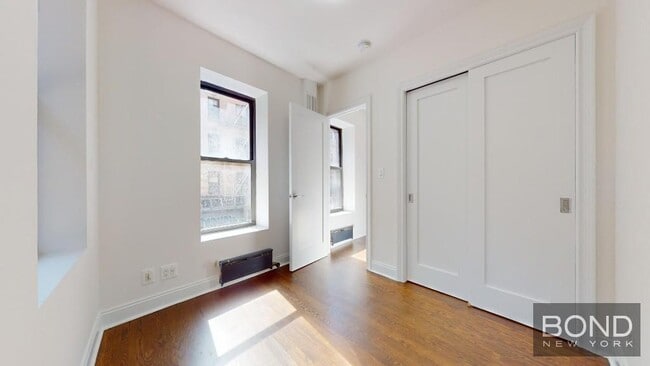 Building Photo - 151 Mott St