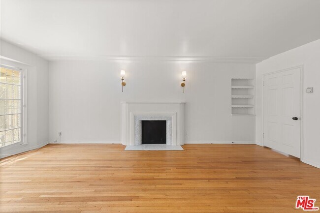 Building Photo - 639 Burnside Ave