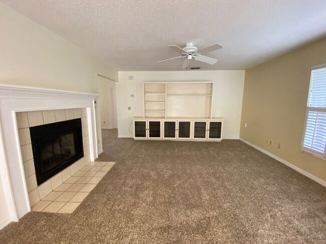 Foto del edificio - 1302 Augusta National Blvd