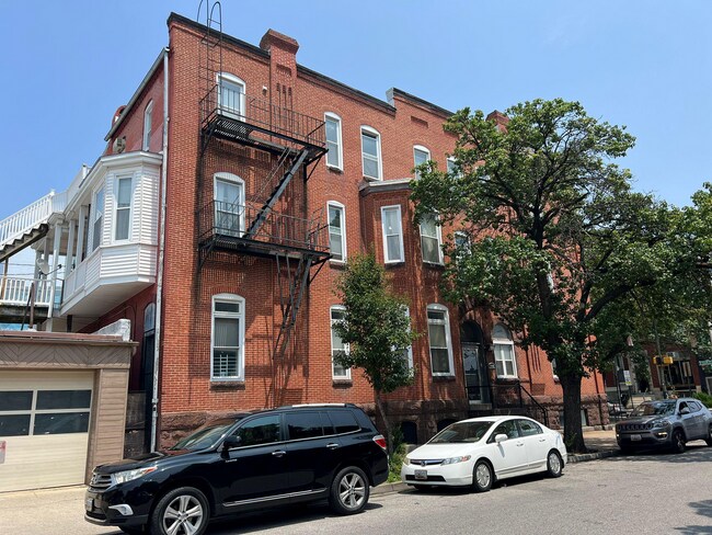 Foto del edificio - 2 W 21st St