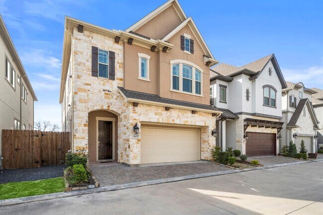 Building Photo - 1405 Arkley Way