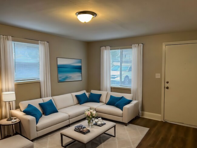 Building Photo - Now Offering Rent Special on This Fully Re...