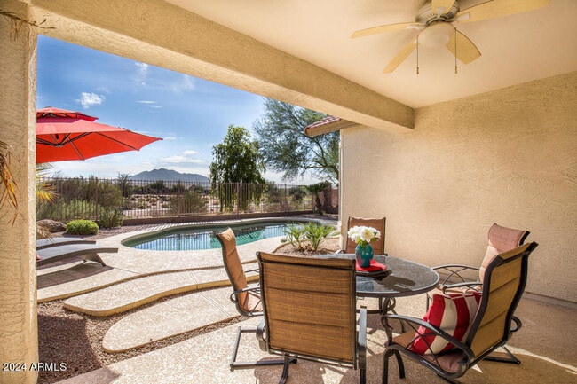 Foto del edificio - 3725 E Meadowview Dr