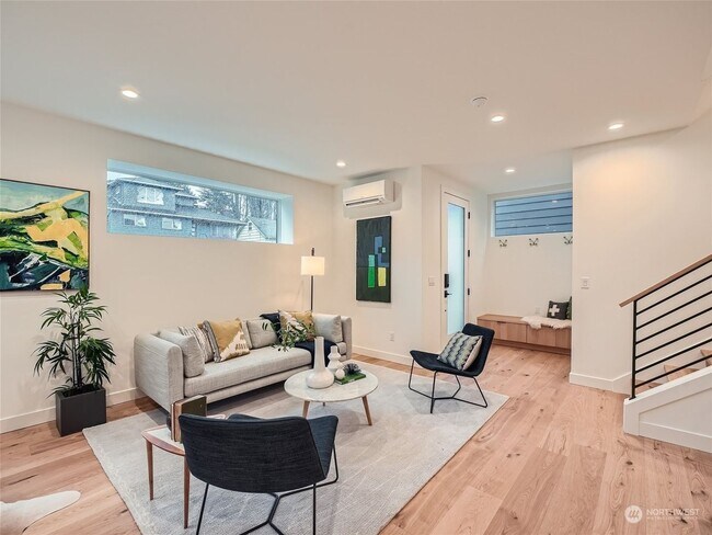 Foto del edificio - Greenwood 3 Bedroom New Construction Townhouse!