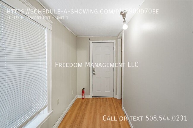 Building Photo - 10 1/2 Ellsworth St-Unit 1