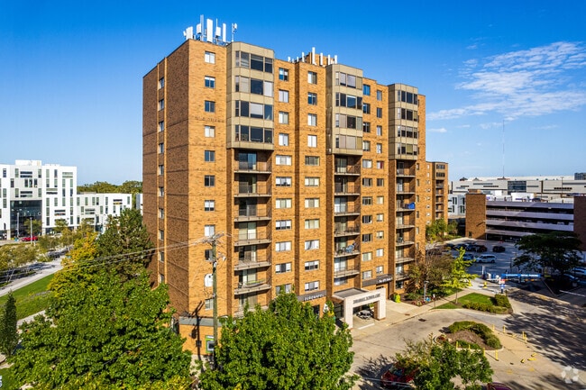 The Triangle Towers - The Triangle Towers Apartments