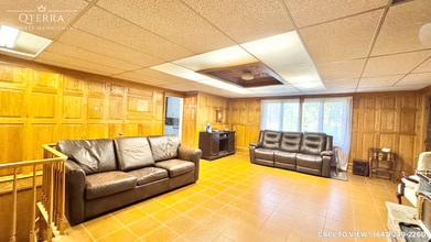 Building Photo - 70 Gilmour Rd