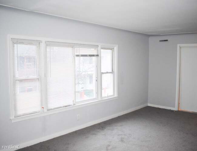 Foto del edificio - 2 br, 1 bath Apartment - 2061 Trowbridge St B