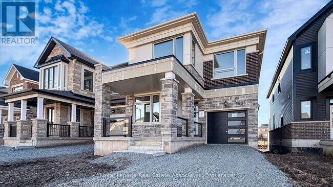 Photo du bâtiment - 1531 Whitlock Ave