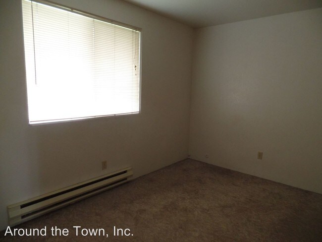 Foto del edificio - 1460-1466 Sunrise Manor Way