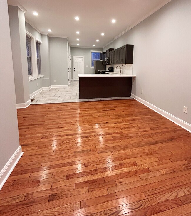 Foto del edificio - 620 Elkins Ave