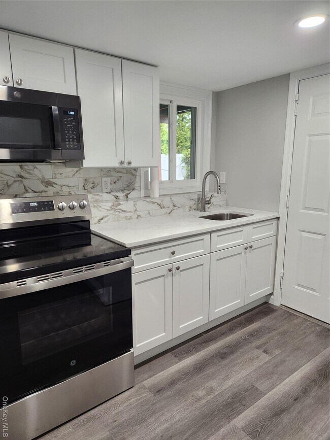 Foto del edificio - 27 Estates Ln