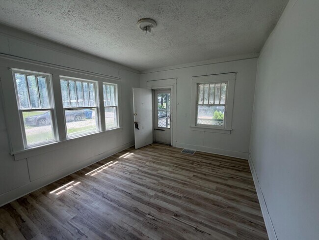 Foto del edificio - 2900 S 13th St