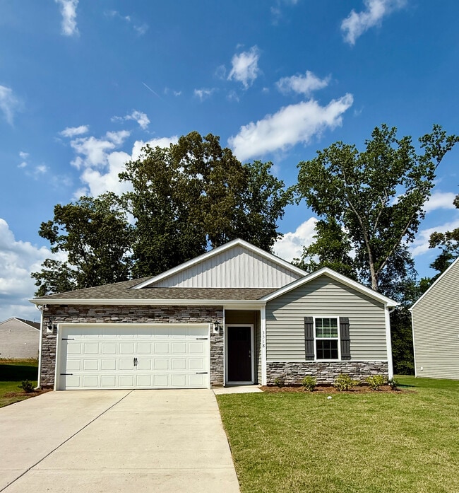 Building Photo - Room in House on Cramer Crk Dr