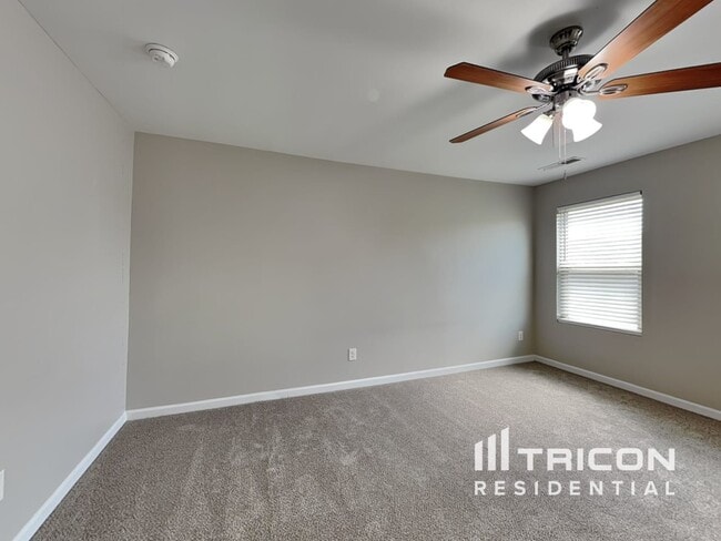 Building Photo - 646 Nonsuch Way
