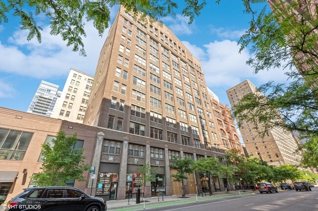 Building Photo - 720 S Dearborn St