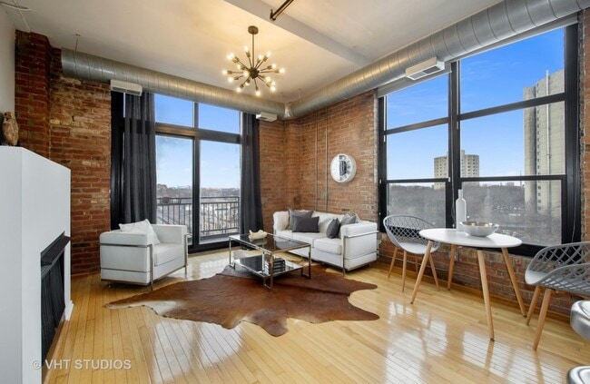 Building Photo - 2024 S Wabash Ave