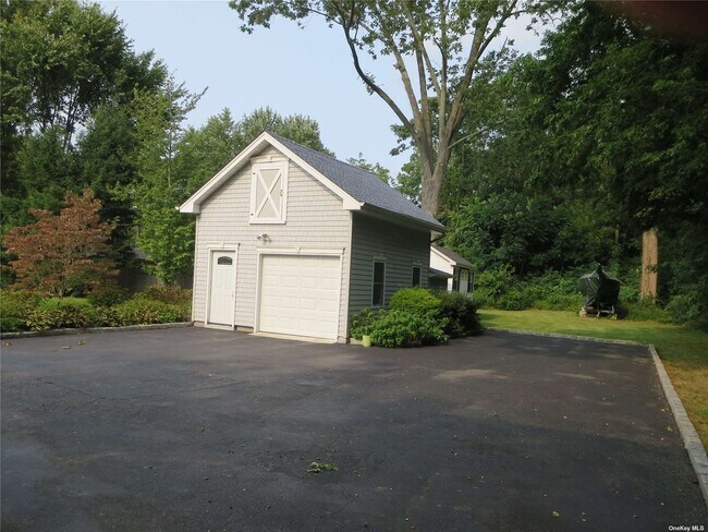 Building Photo - 388 Park Ave