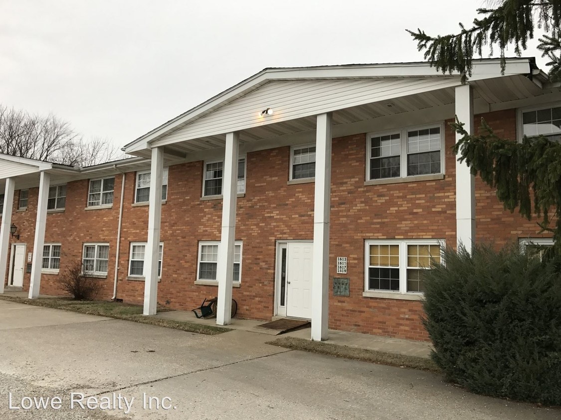 Primary Photo - 1613 S Green River Rd