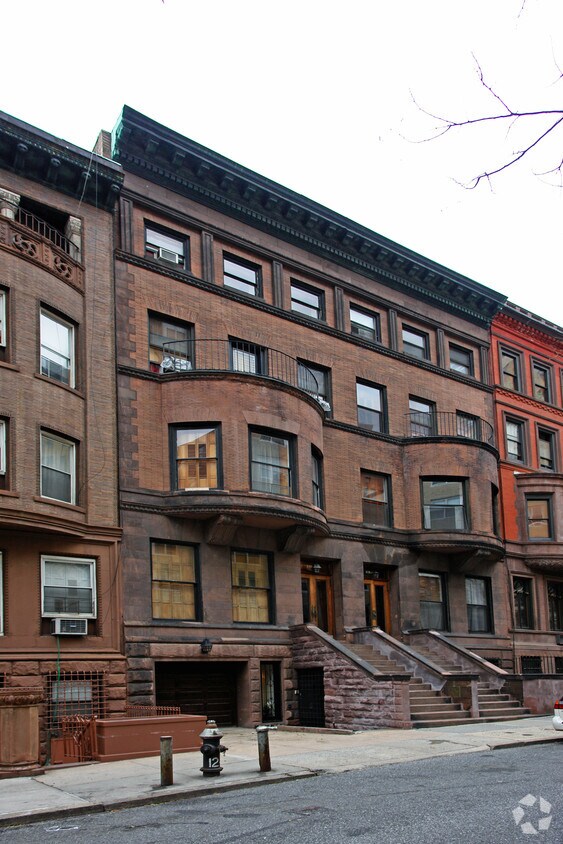 Primary Photo - 319-321 W 76th St
