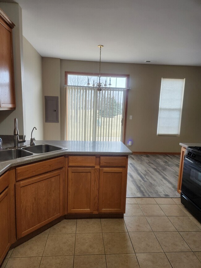 Foto del edificio - 1116 Heron Cir