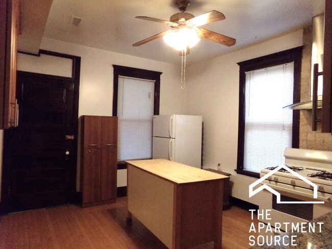 Foto del edificio - 1458 W Catalpa Ave