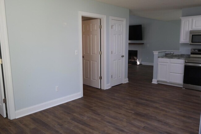 Foto del edificio - 1003 Providence Way