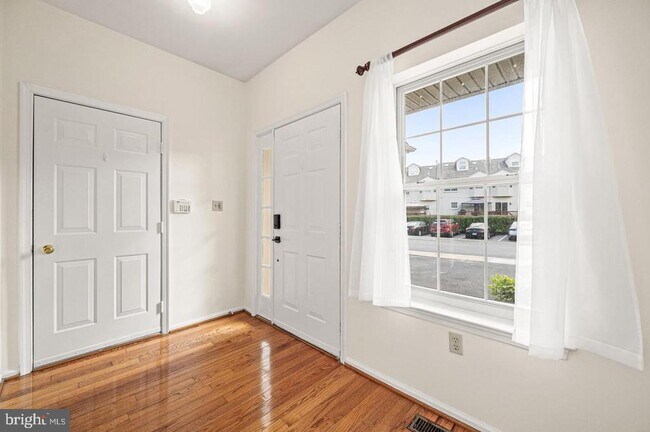 Building Photo - 713 Whitetail Cir