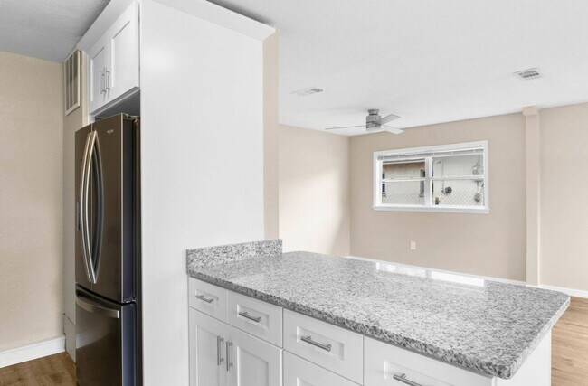Foto del edificio - Beautiful 3bd/3bath in Sarasota Home just ...