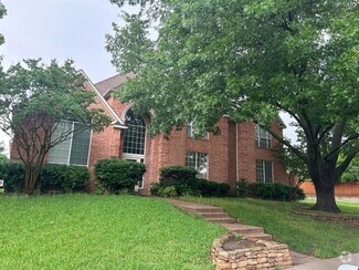 Building Photo - 4449 Longfellow Dr