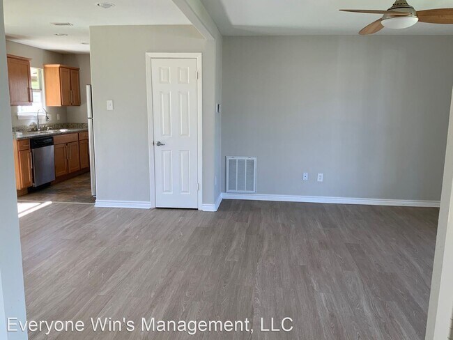 Building Photo - 3 br, 1 bath House - 6212 Finley Road