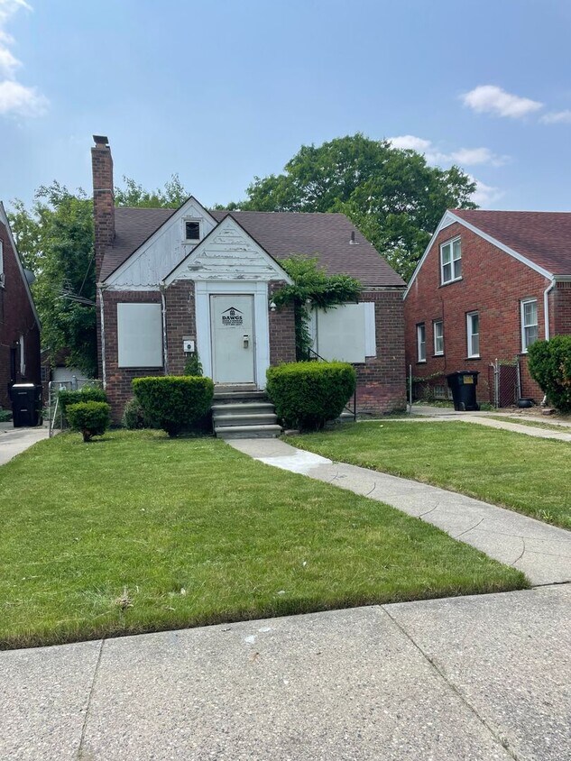 15216 Fairmount Dr, Detroit, MI 48205 House Rental in Detroit, MI
