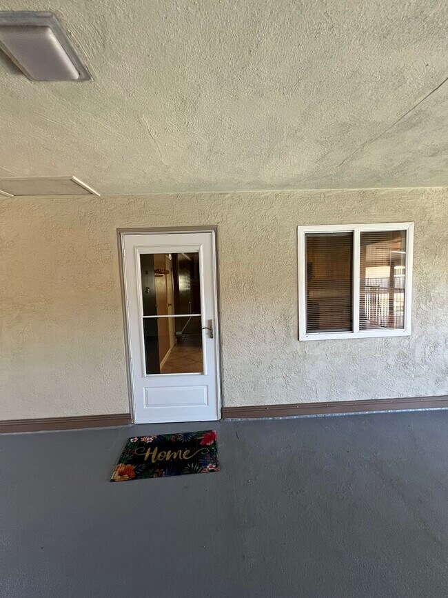 Building Photo - 3344 Sandy Way