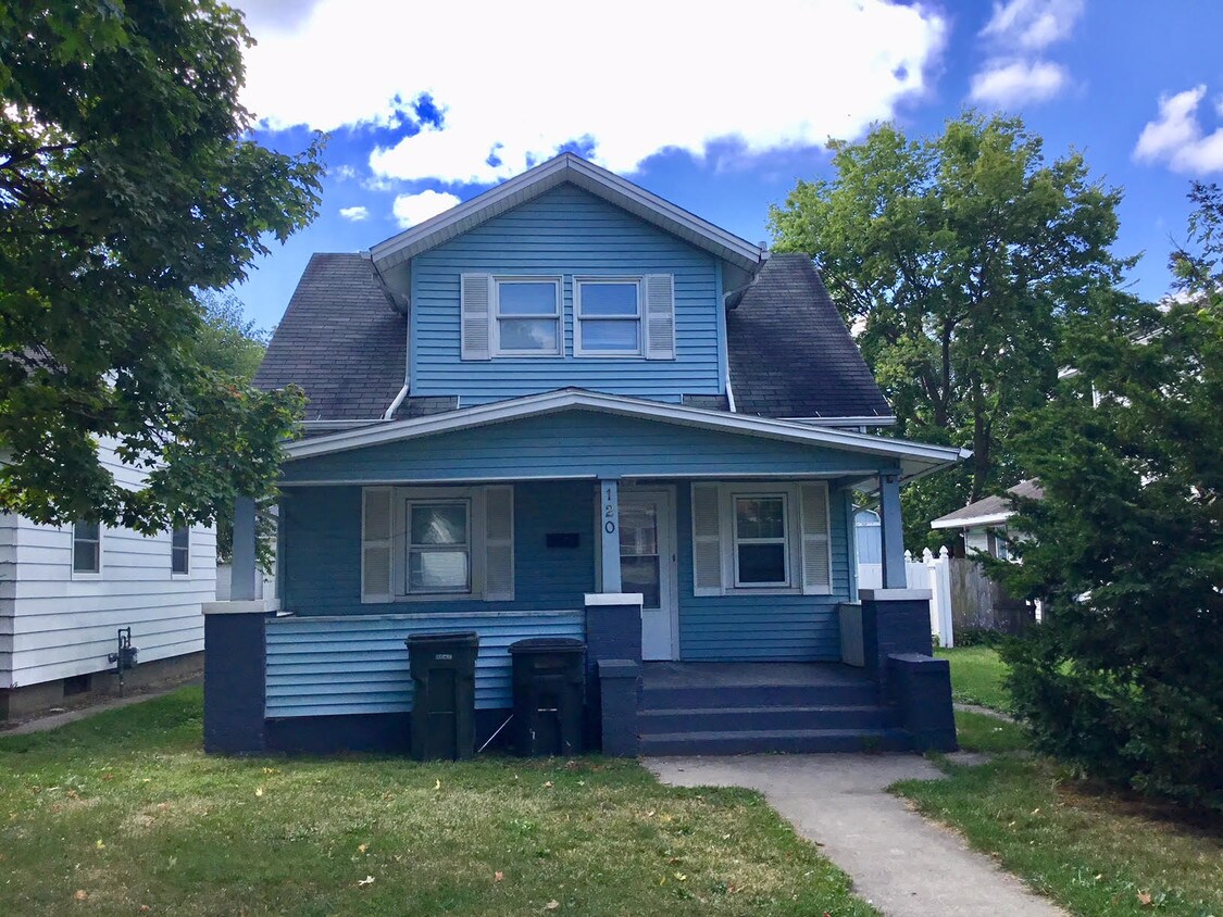 Primary Photo - 120 E Fairview Ave