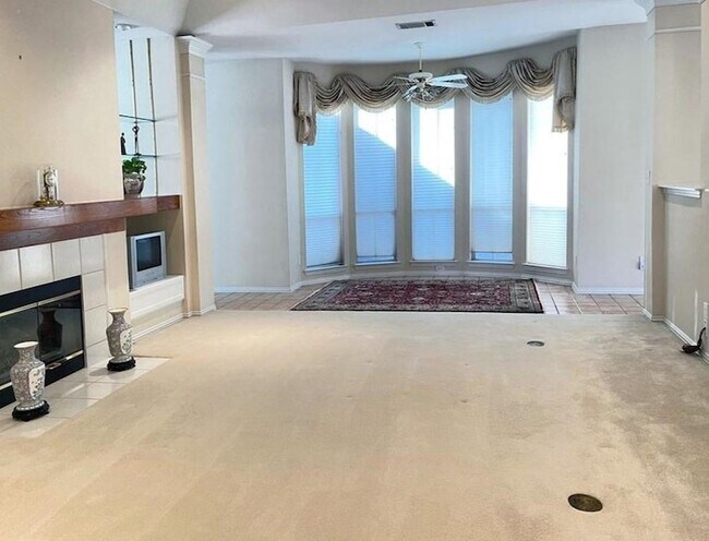 Foto del edificio - 6401 Dakota Dr