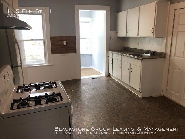 Foto del edificio - 3 bedroom in Woonsocket RI 02895