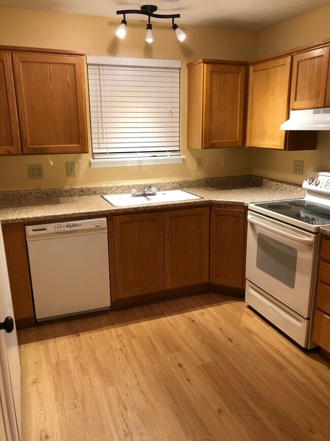 Kitchen - 267 West 1100 North