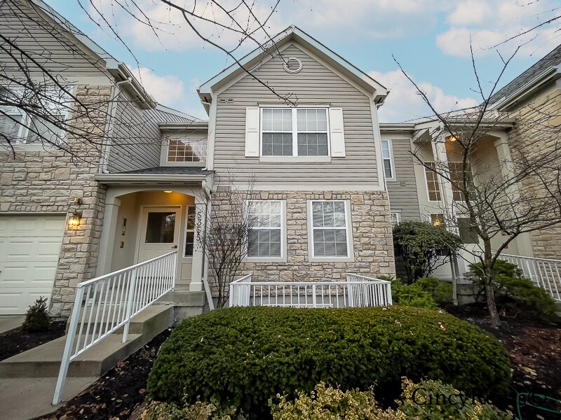 5355 Cooper Rd Unit E, Blue Ash, OH 45242 Condo for Rent in Blue Ash