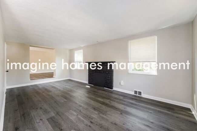 Building Photo - Beautiful 3 Bedroom Home in Wilkinsburg Sc...
