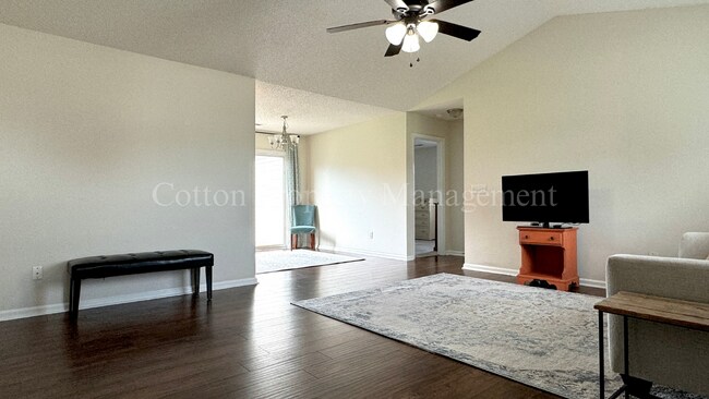 Foto del edificio - 3BR/2BA - Centrally Located Home in Alamos...