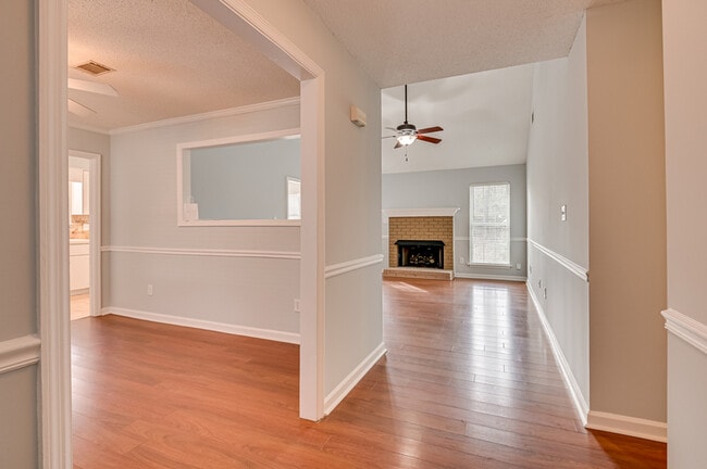 Building Photo - 3882 Villa Ln