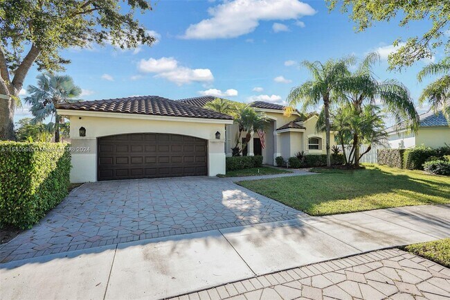 Foto del edificio - 648 Lake Blvd