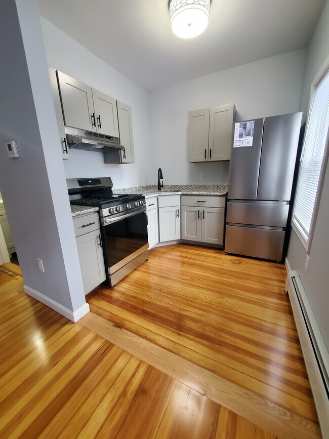 Modern exquisite kitchen - 38 Tuttle St