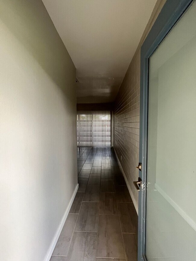 Foto del edificio - 626 S Wilson St