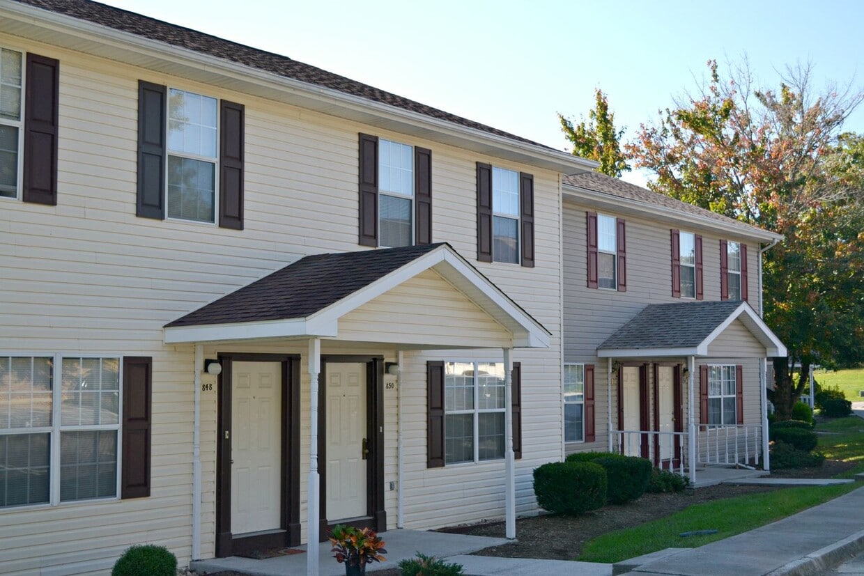 Rutherford 3 Bedroom 3 Bath with Den Town ... - Rutherford 3 Bedroom 3 Bath with Den Town ...