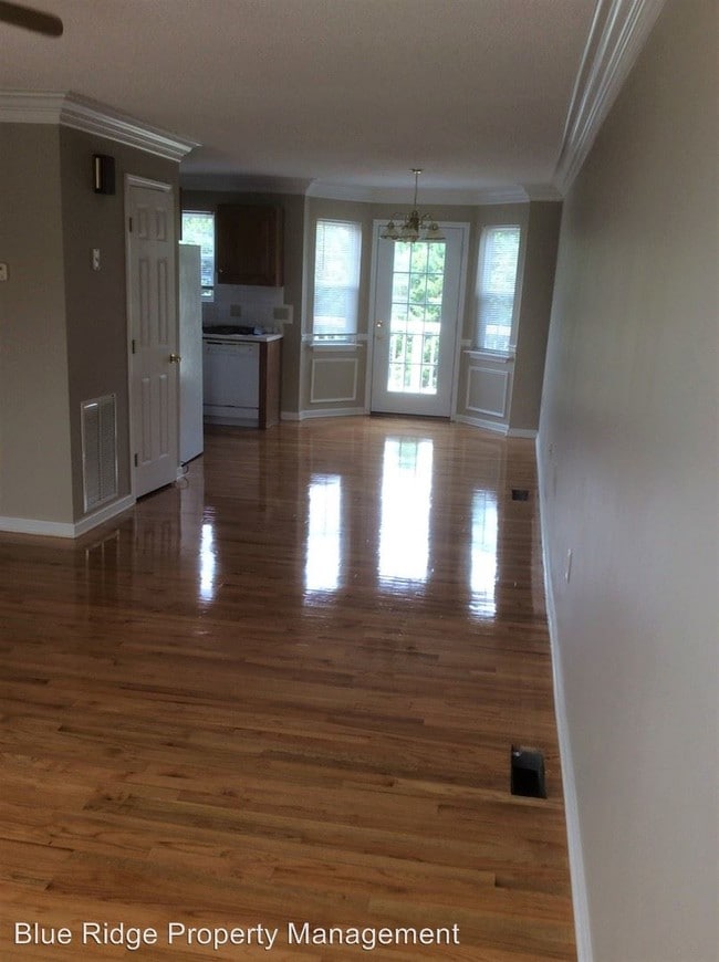 Building Photo - 2 br, 1.5 bath House - 144 Eagle View Pvt Dr