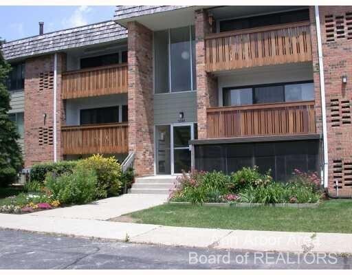Primary Photo - 1245 S Maple Rd