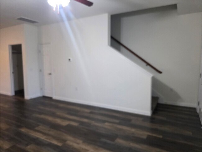 Foto del edificio - 6311 White Oak Dr