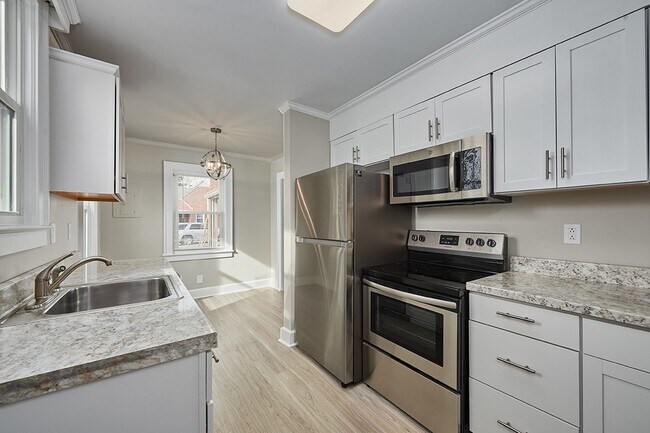 Foto del edificio - Coming Soon: 2BR, 1BA house